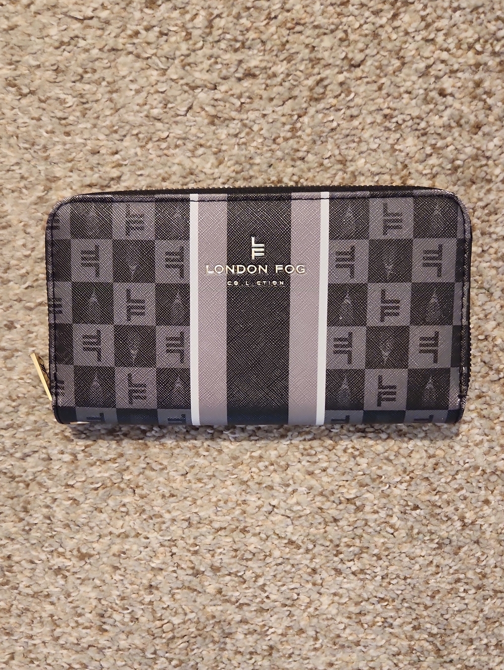 London Fog Black And Grey Checkered Zip Around Wallet